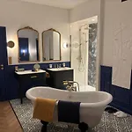 Bed & Breakfast Les Ecuries De Rigny, De Gamme Avec Privatif Et Piscine Au Coeur D'un Jardin Arbore