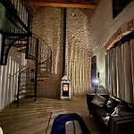 Bed & Breakfast Les Ecuries De Rigny, De Gamme Avec Privatif Et Piscine Au Coeur D'un Jardin Arbore 4*
