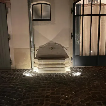 Les Ecuries De Rigny, De Gamme Avec Jardin, Jacuzzi Et Piscine Alojamento de Acomodação e Pequeno-almoço