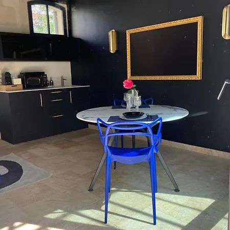 Les Ecuries De Rigny, Suite Haut De Gamme Avec Jardin, Jacuzzi Et Piscine