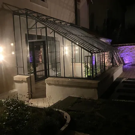 Les Ecuries De Rigny, De Gamme Avec Jardin, Jacuzzi Et Piscine Alojamento de Acomodação e Pequeno-almoço