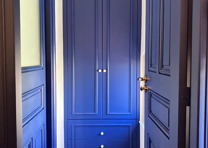 Les Ecuries De Rigny, De Gamme Avec Privatif Et Piscine Au Coeur D'un Jardin Arbore