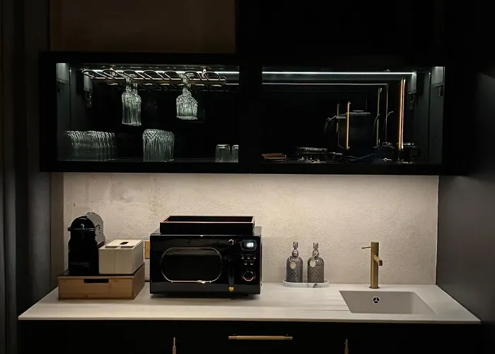 Bed and breakfast Les Ecuries De Rigny, De Gamme Avec Privatif Et Piscine Au Coeur D'un Jardin Arbore