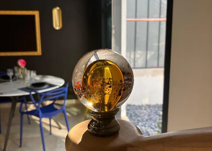 Les Ecuries De Rigny, De Gamme Avec Privatif Et Piscine Au Coeur D'un Jardin Arbore Bed and breakfast Nancy